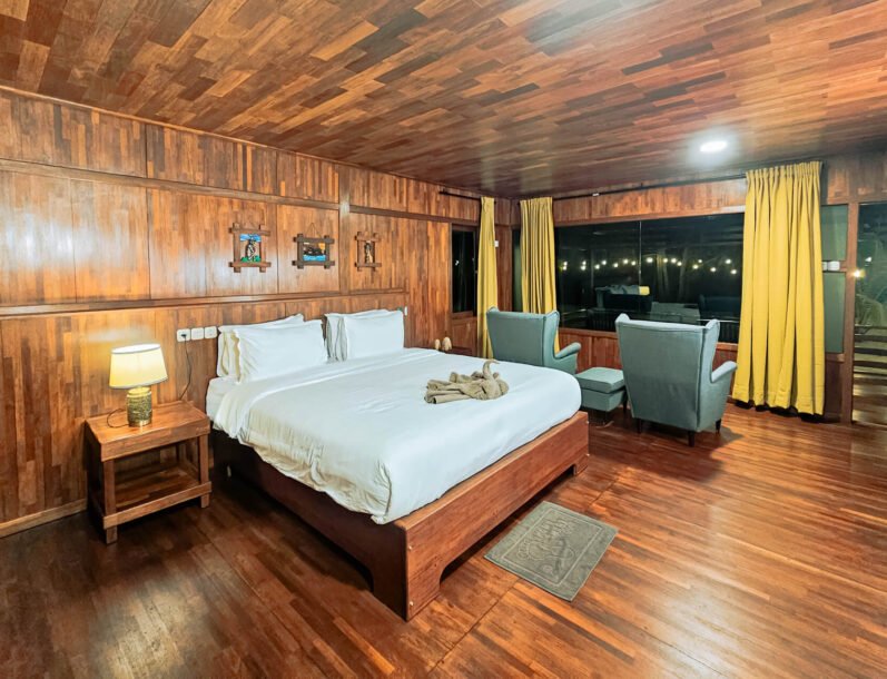Andau-Deluxe-Double-or-Twin-Room-with-Sea-View-03